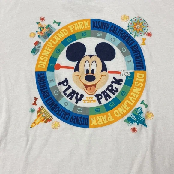 Brand new Disneyland short sleeve t-shirt - Picture 2 of 4